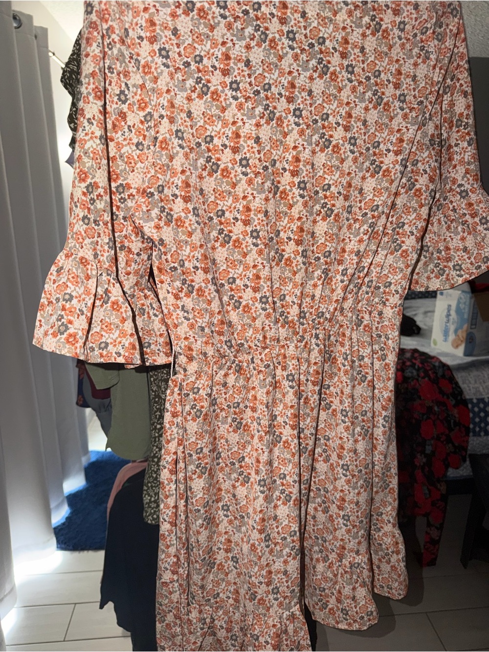 Floral Ruffle Sleeve Women’s Dress in Rust & Cream Small